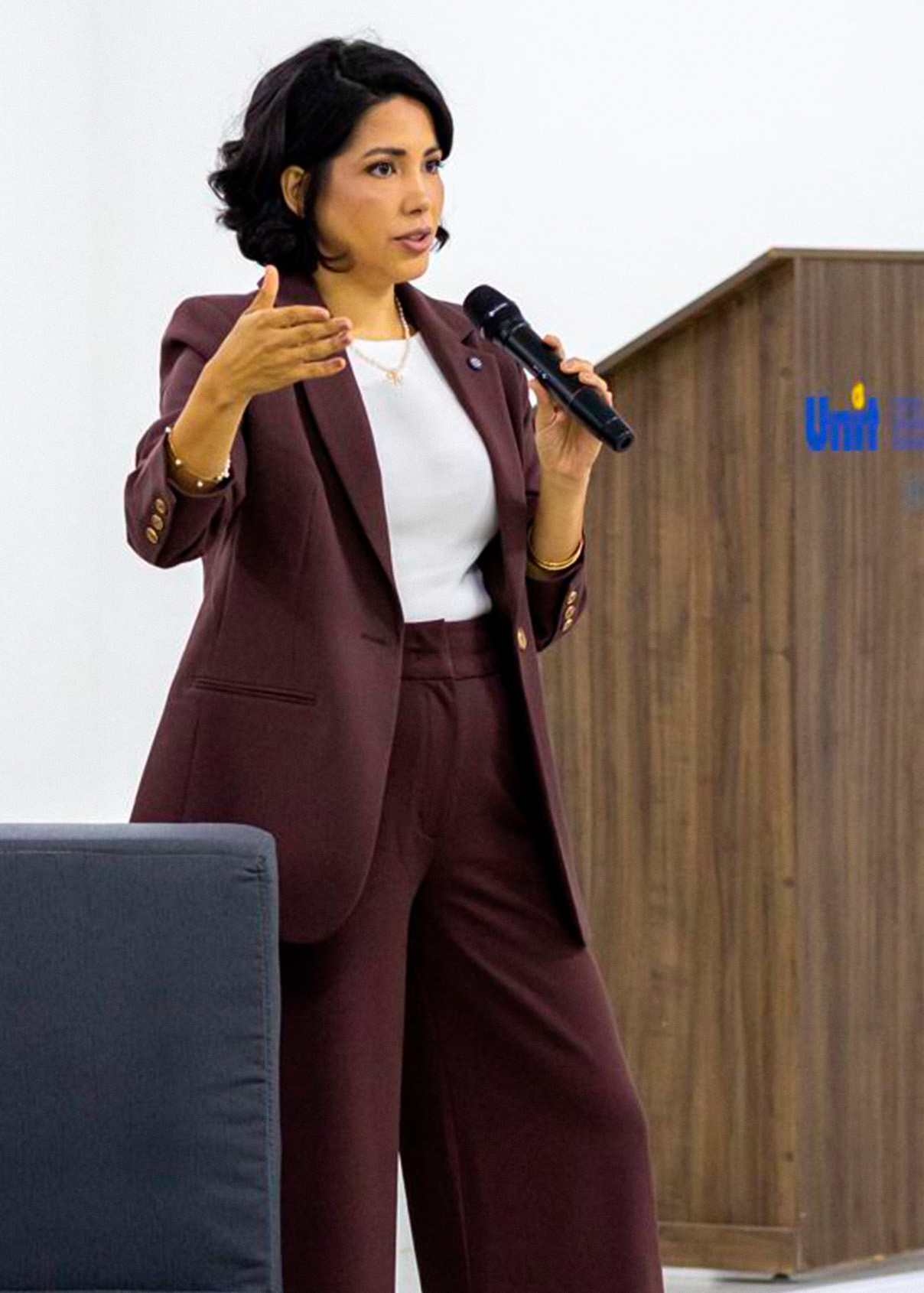 Dra. Vanessa Vieira — Psicóloga e Neuropsicóloga